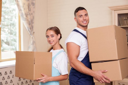 Local removal truck hire for household items in Abbey Wood